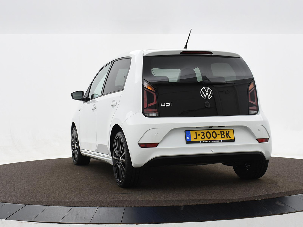 Volkswagen up! (J300BK) met abonnement