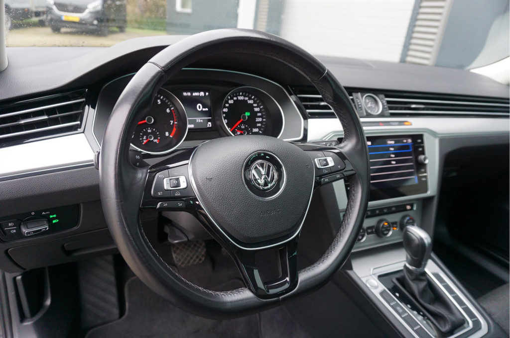 Volkswagen Passat (TG697P) met abonnement