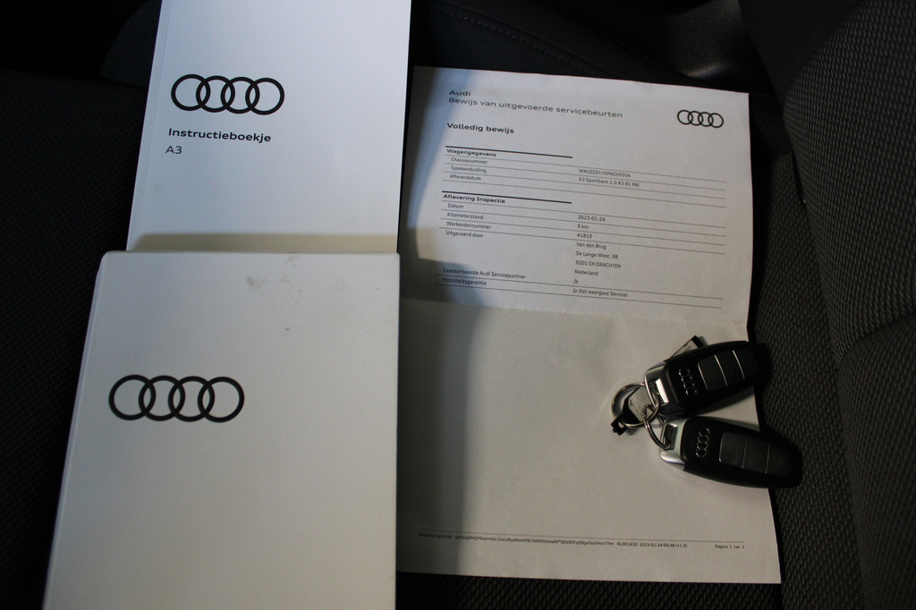 Audi A3 (S080HL) met abonnement