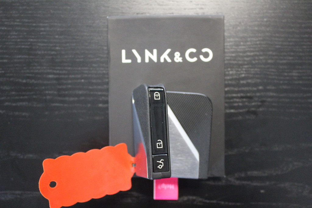 Lynk & Co 01 (S443HX) met abonnement