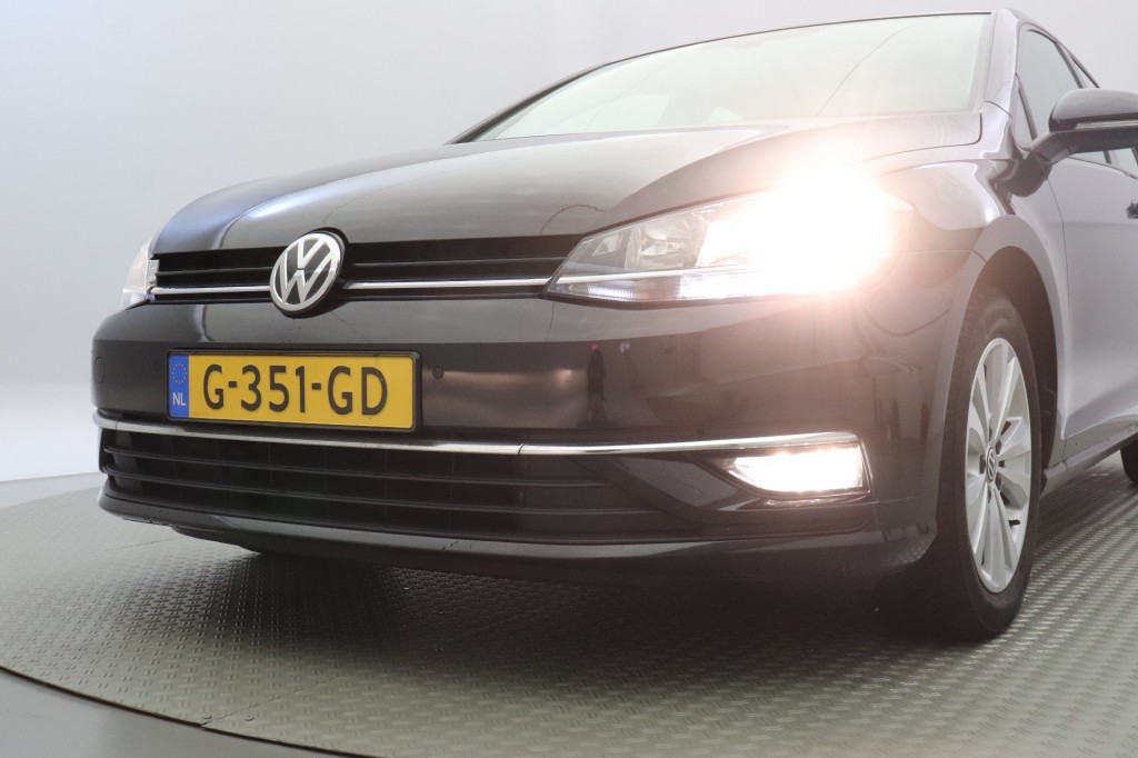 Volkswagen Golf (G351GD) met abonnement