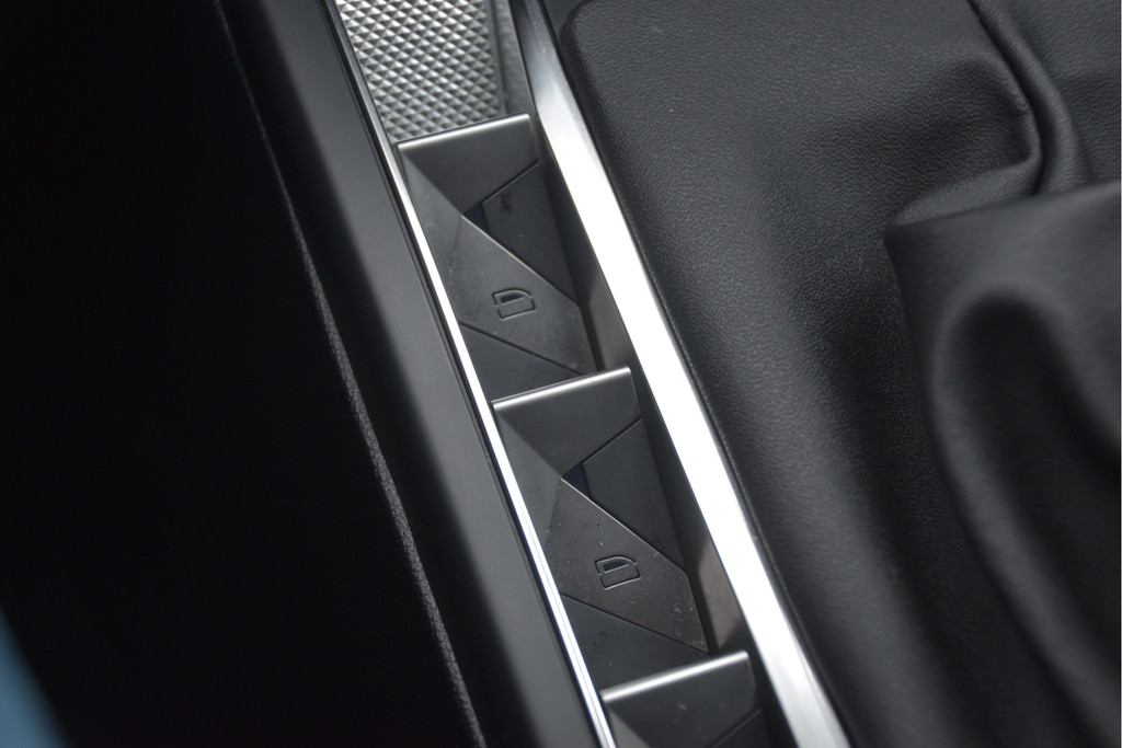 DS DS 3 (R228BV) met abonnement