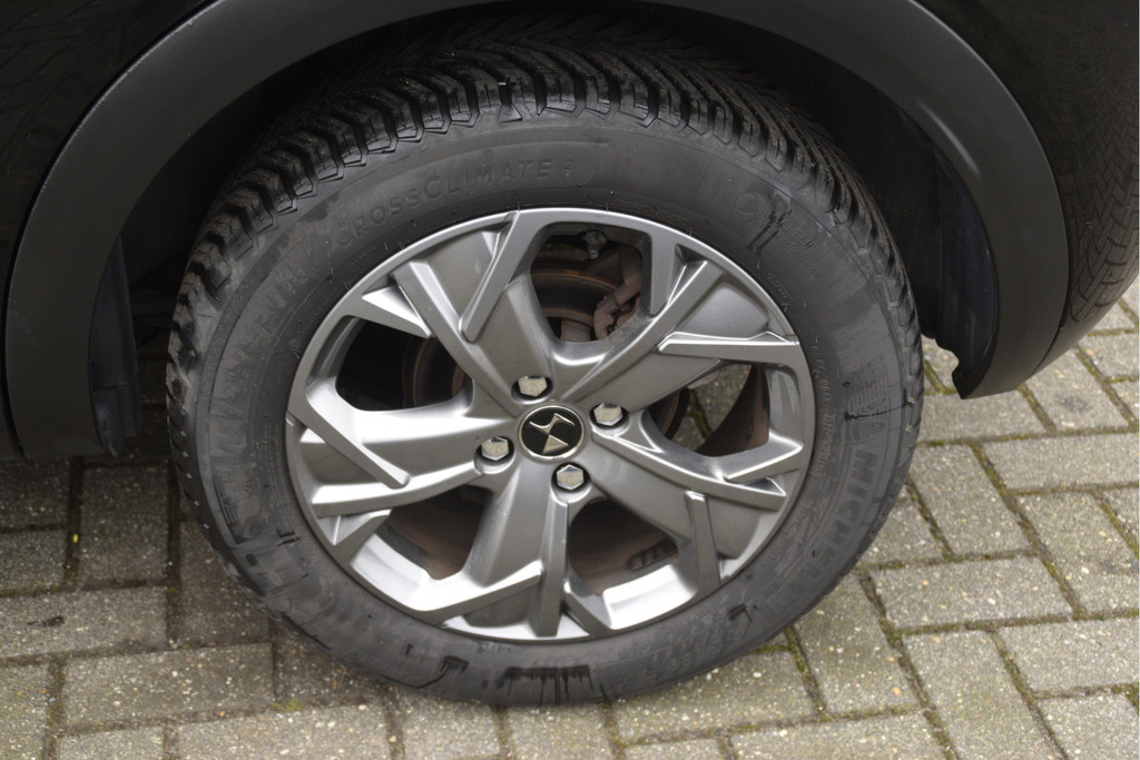 DS DS 3 (R228BV) met abonnement