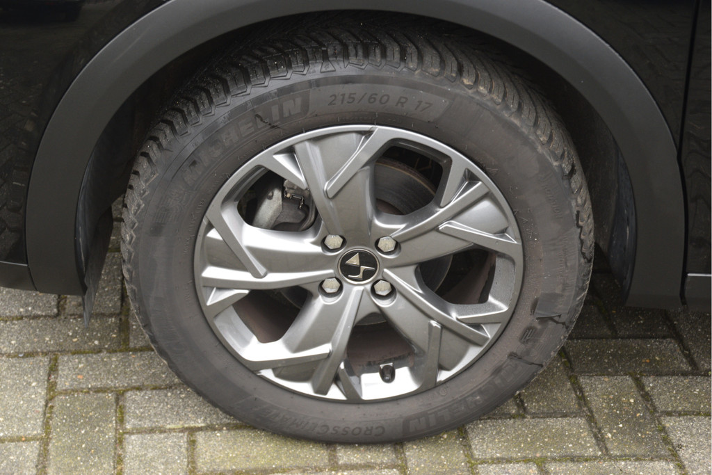 DS DS 3 (R228BV) met abonnement