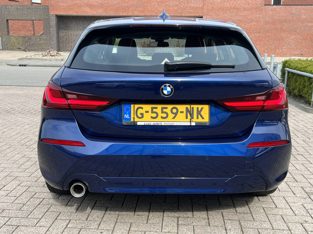 BMW 1-serie (G559NK) met abonnement