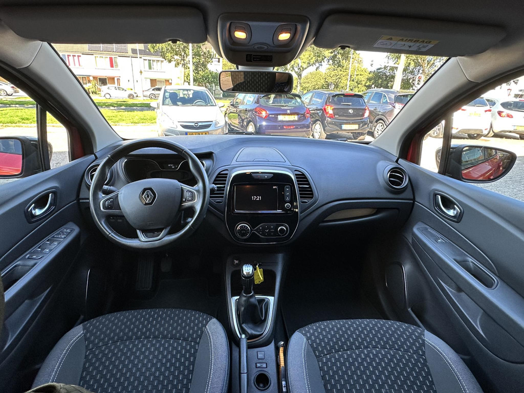 Renault Captur (PH713Z) met abonnement
