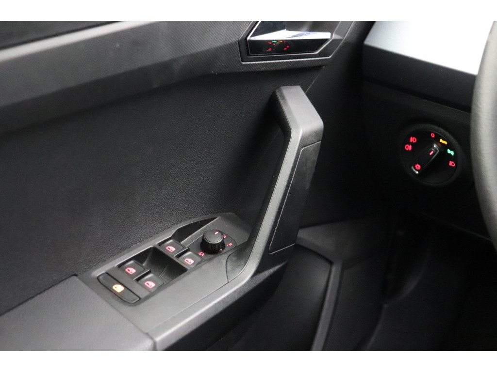 Seat Arona (J578BV) met abonnement