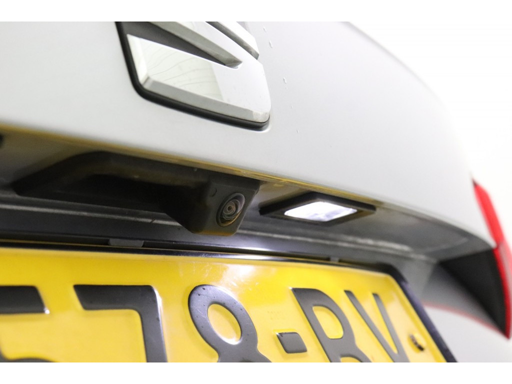 Seat Arona (J578BV) met abonnement