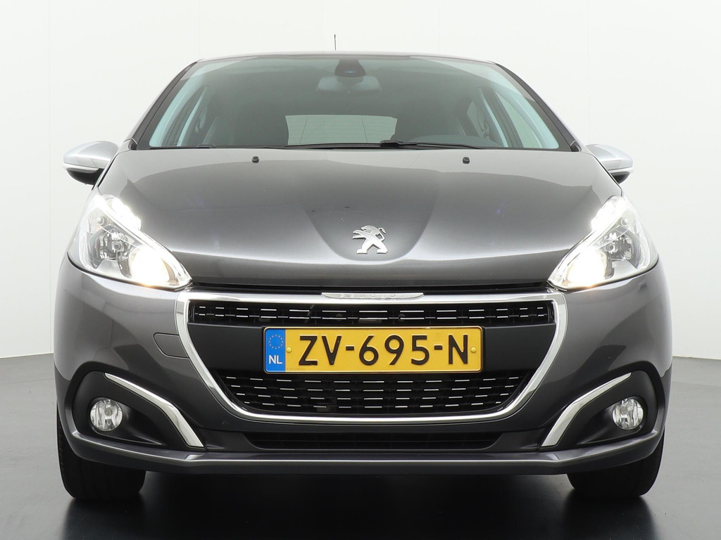 Peugeot 208 (ZV695N) met abonnement