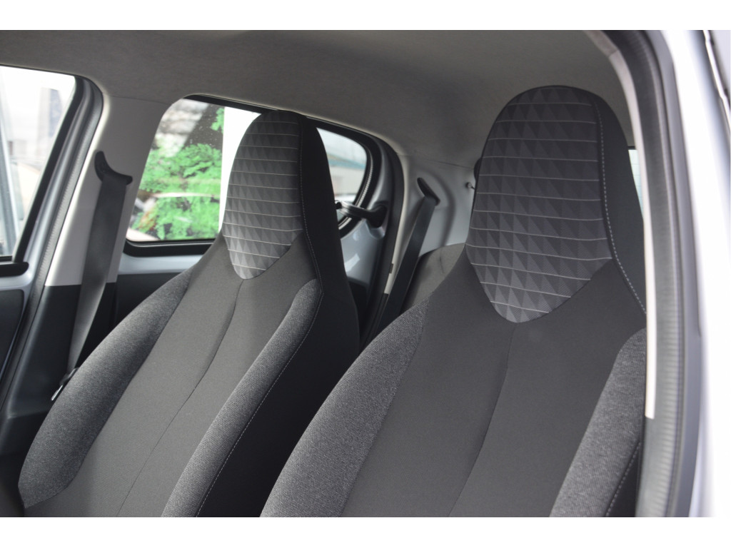 Peugeot 108 (L331LZ) met abonnement