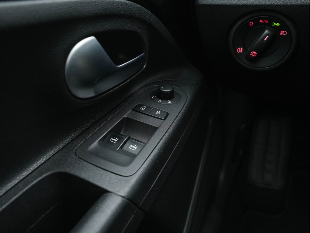 Volkswagen up! (SZ656H) met abonnement