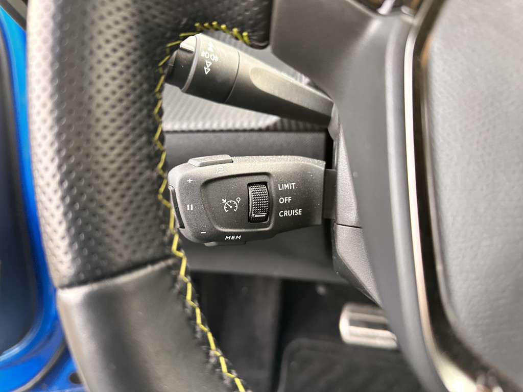 Peugeot e-2008 (K494TF) met abonnement