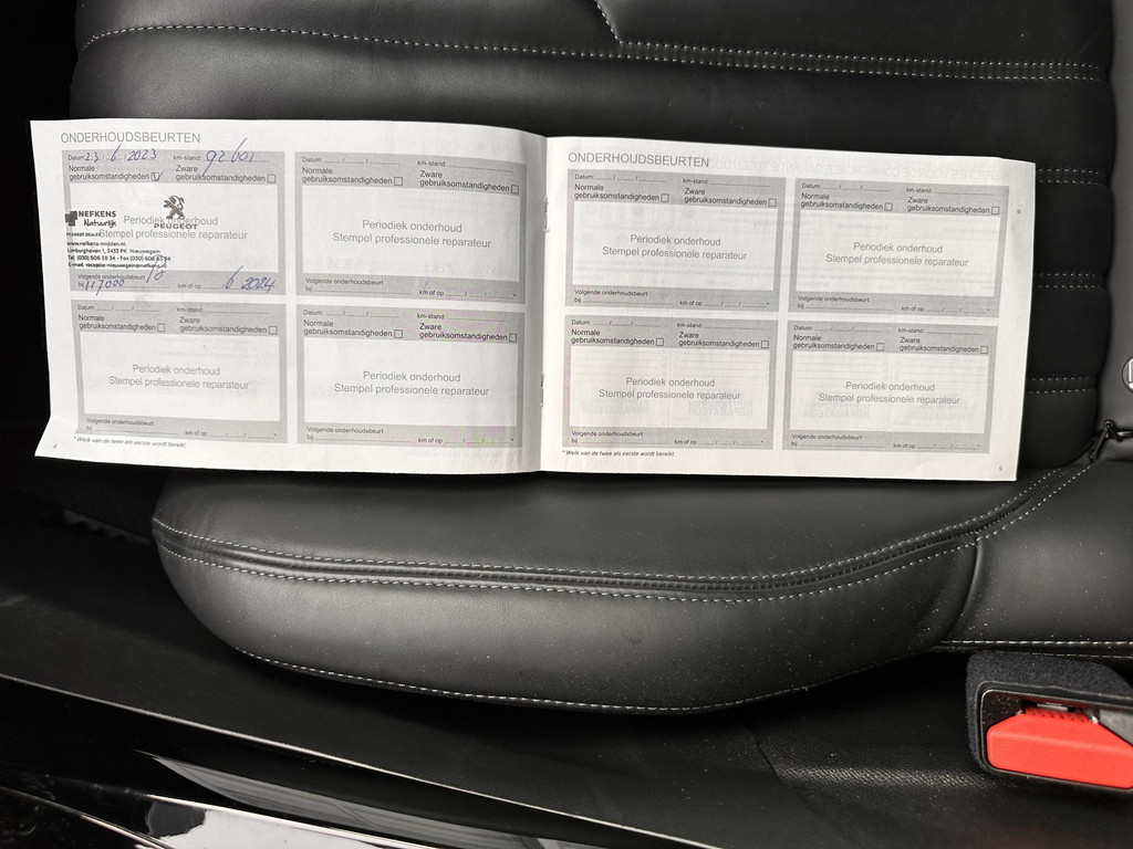 Peugeot e-2008 (K494TF) met abonnement