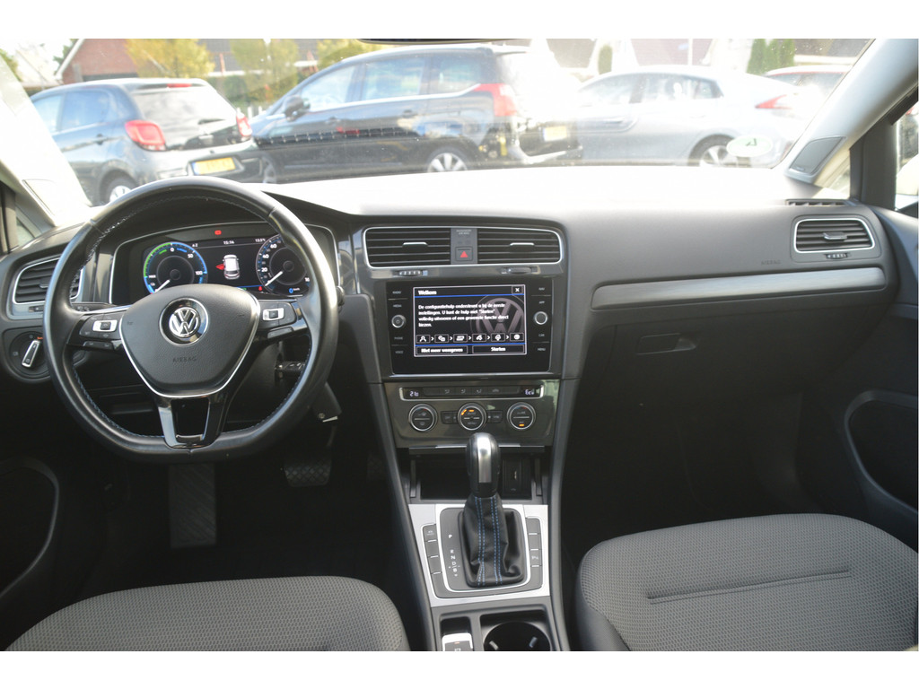 Volkswagen e-Golf (G401VX) met abonnement