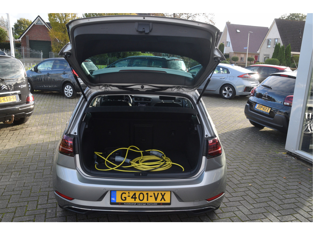 Volkswagen e-Golf (G401VX) met abonnement