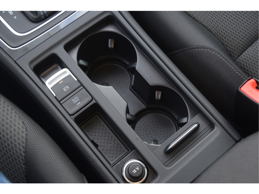 Volkswagen e-Golf (G401VX) met abonnement