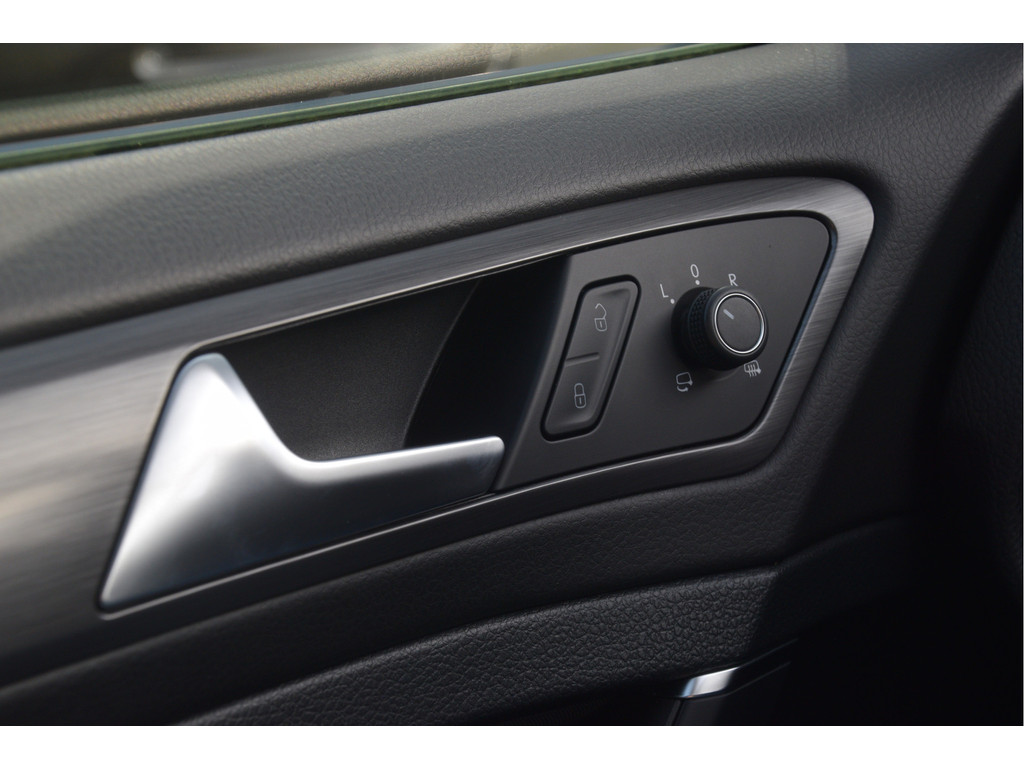 Volkswagen e-Golf (G401VX) met abonnement