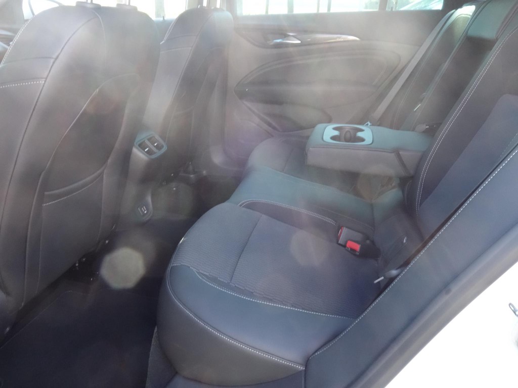 Opel Insignia (SG801H) met abonnement