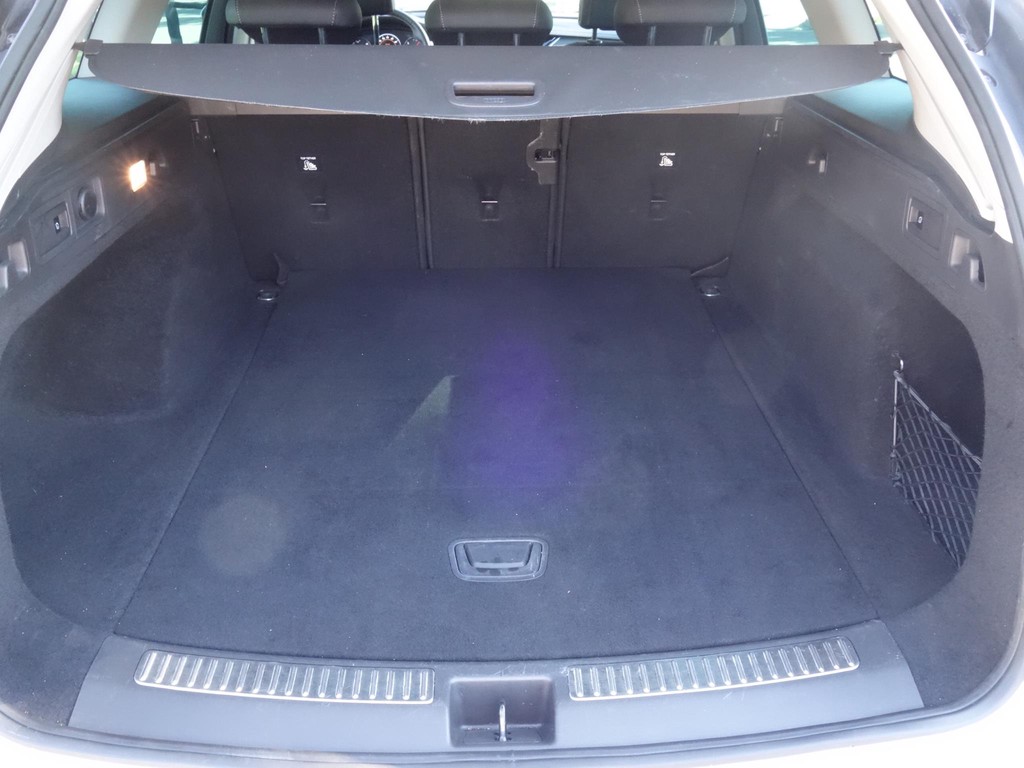 Opel Insignia (SG801H) met abonnement