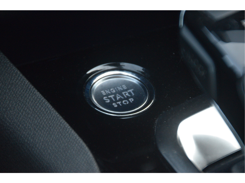 Peugeot 3008 (L327LB) met abonnement