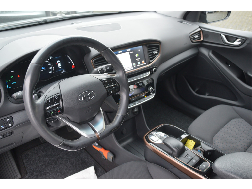 Hyundai IONIQ (XB747R) met abonnement