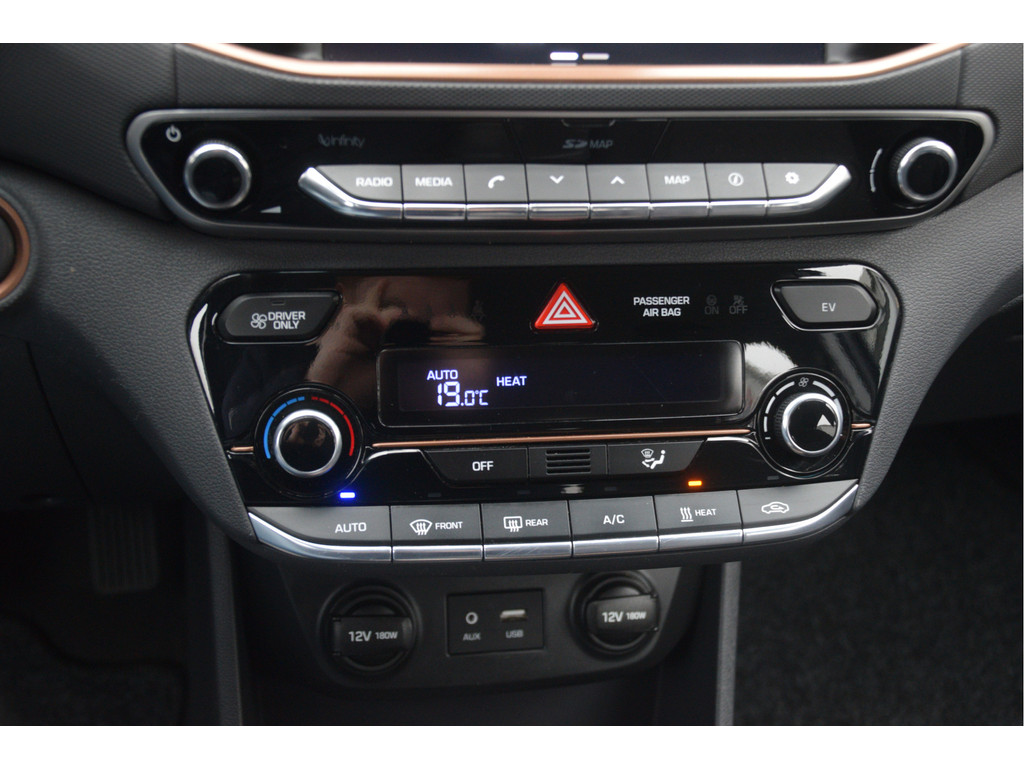 Hyundai IONIQ (XB747R) met abonnement