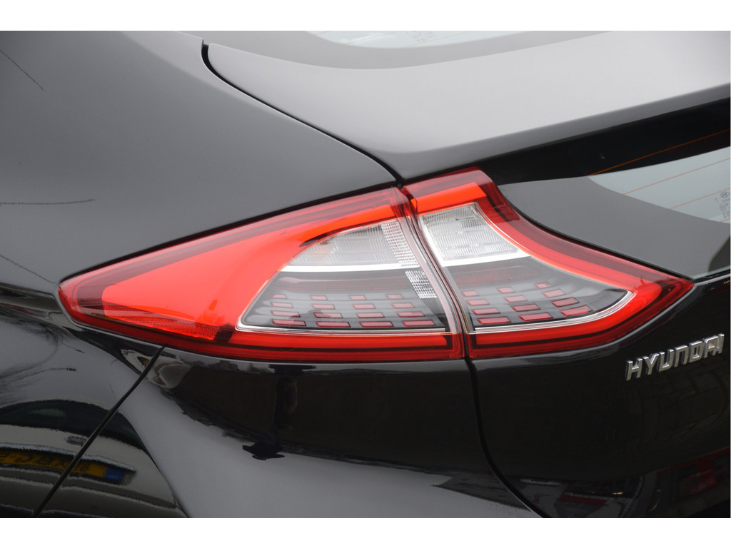 Hyundai IONIQ (XB747R) met abonnement
