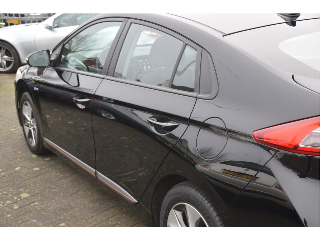 Hyundai IONIQ (XB747R) met abonnement