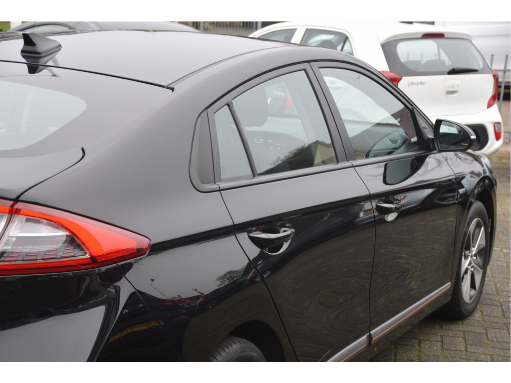 Hyundai IONIQ (XB747R) met abonnement