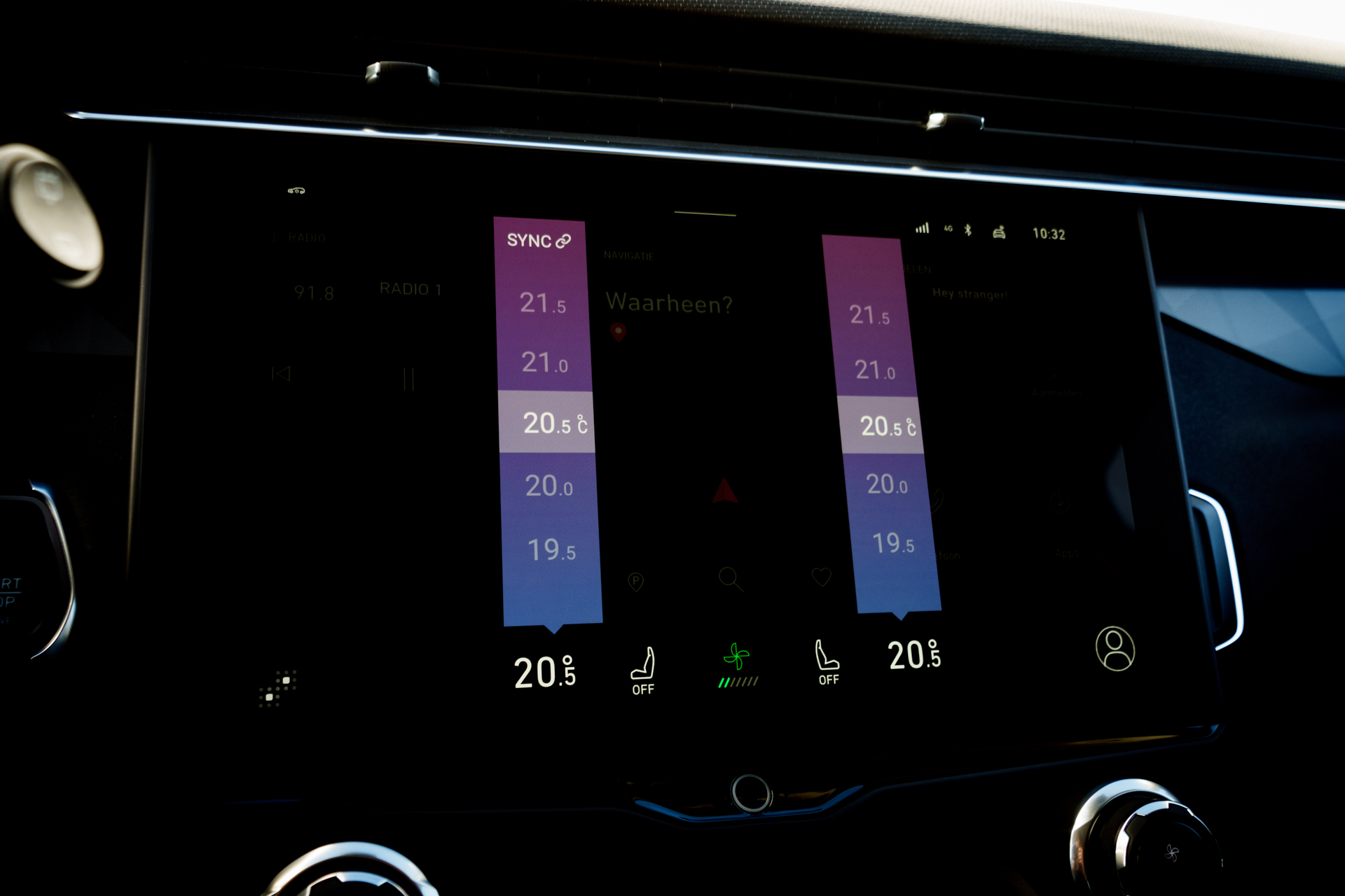 Lynk & Co 01 (LC-01-ZWART-2024) met abonnement