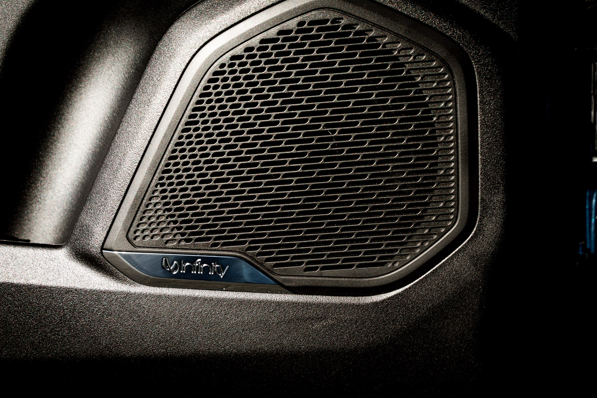 Lynk & Co 01 (LC-01-ZWART-2024) met abonnement