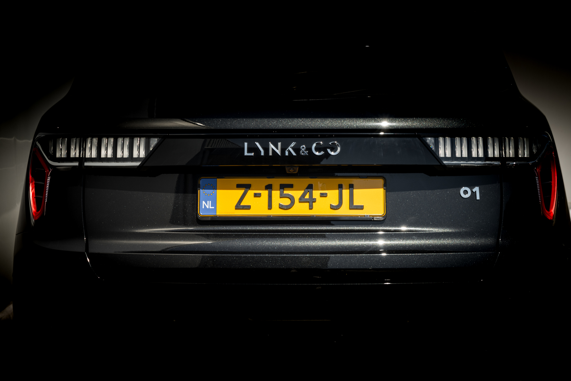 Lynk & Co 01 (LC-01-ZWART-2024) met abonnement