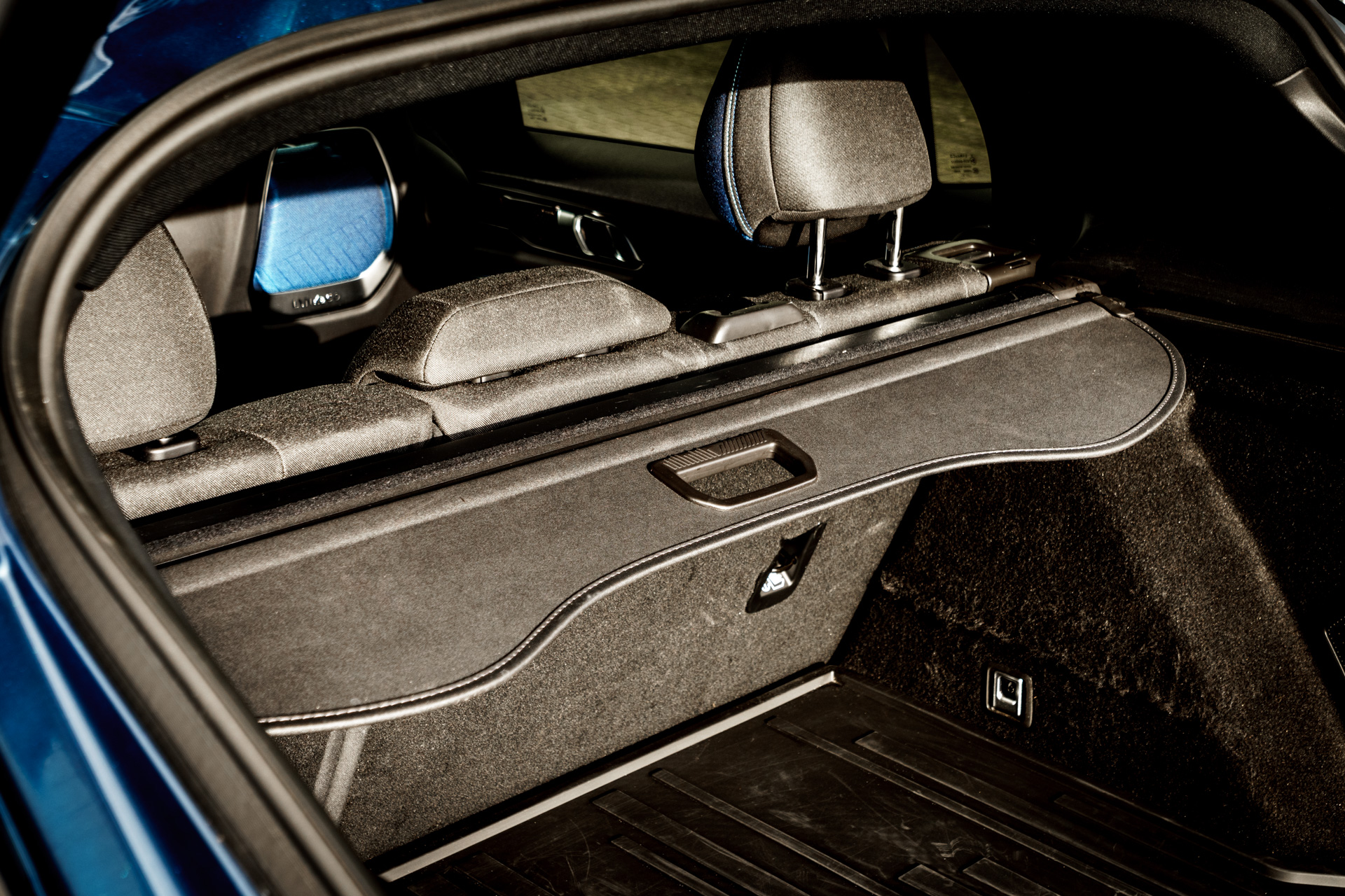 Lynk & Co 01 (LC-01-ZWART-2024) met abonnement