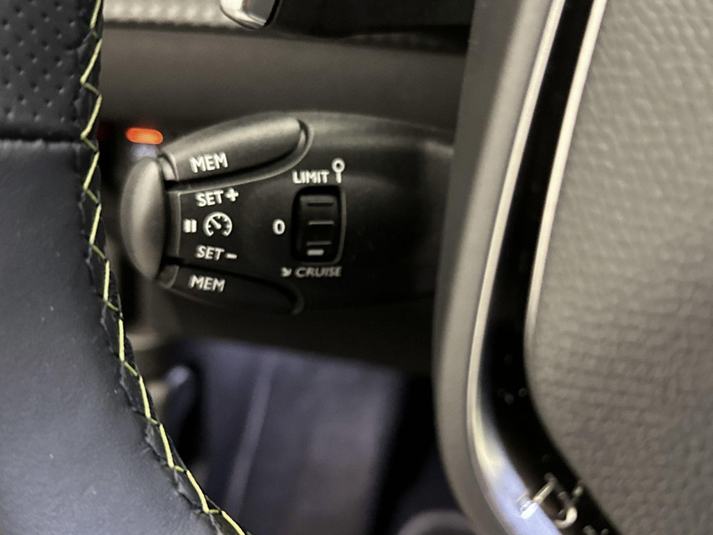 Peugeot 2008 (GKG86X) met abonnement