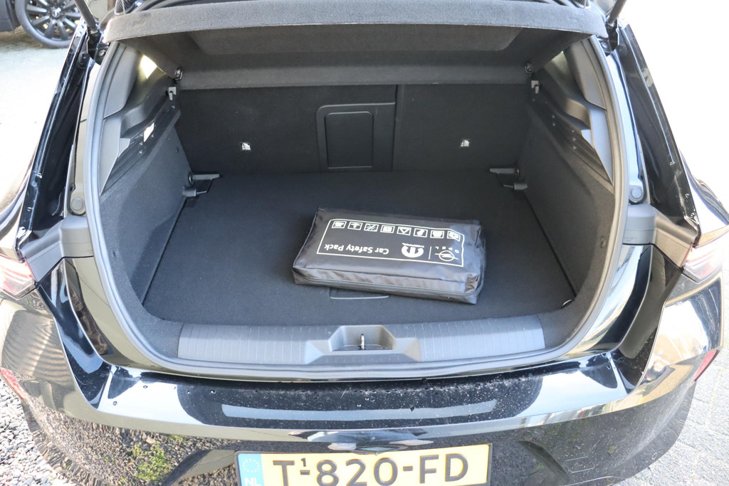 Opel Astra (T820FD) met abonnement