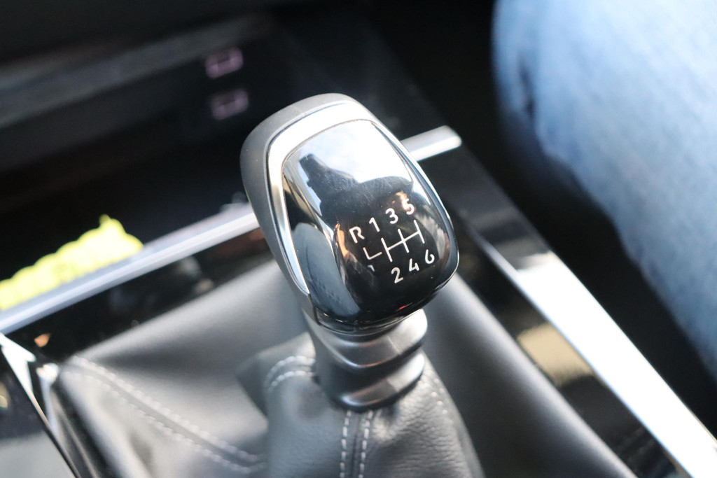 Opel Astra (T820FD) met abonnement