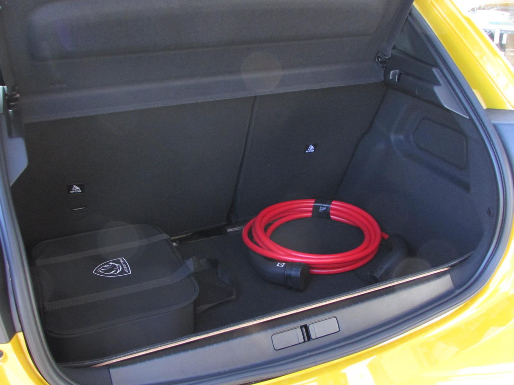 Peugeot e-208 (T363FH) met abonnement