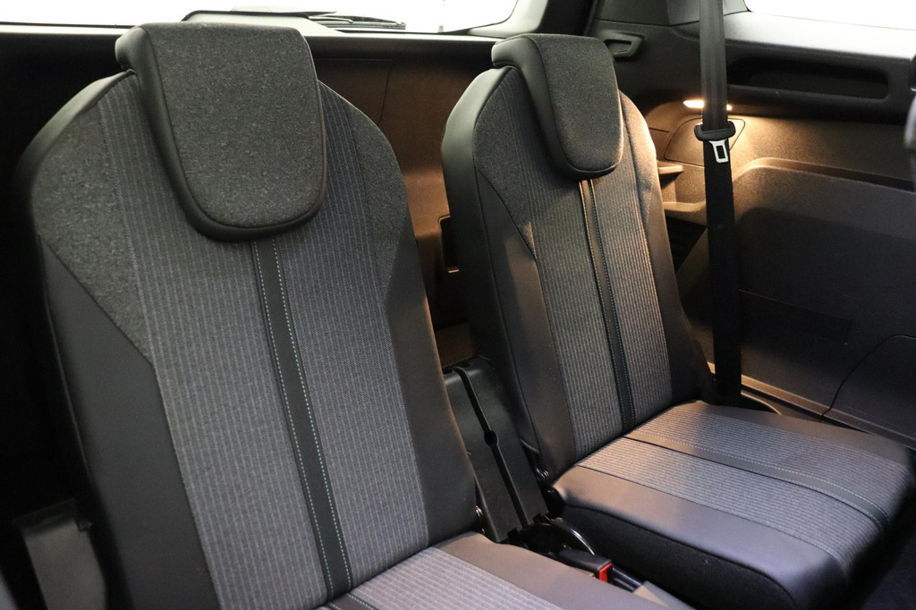 Peugeot 5008 (P970SL) met abonnement