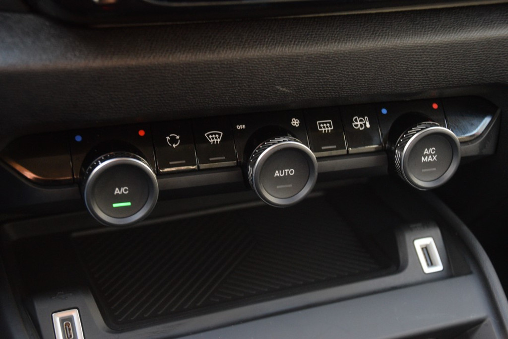 Citroën C4 (R763TT) met abonnement