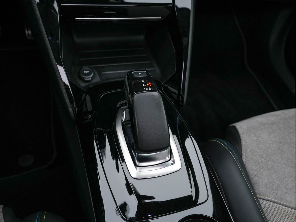 Peugeot e-2008 (P144BN) met abonnement