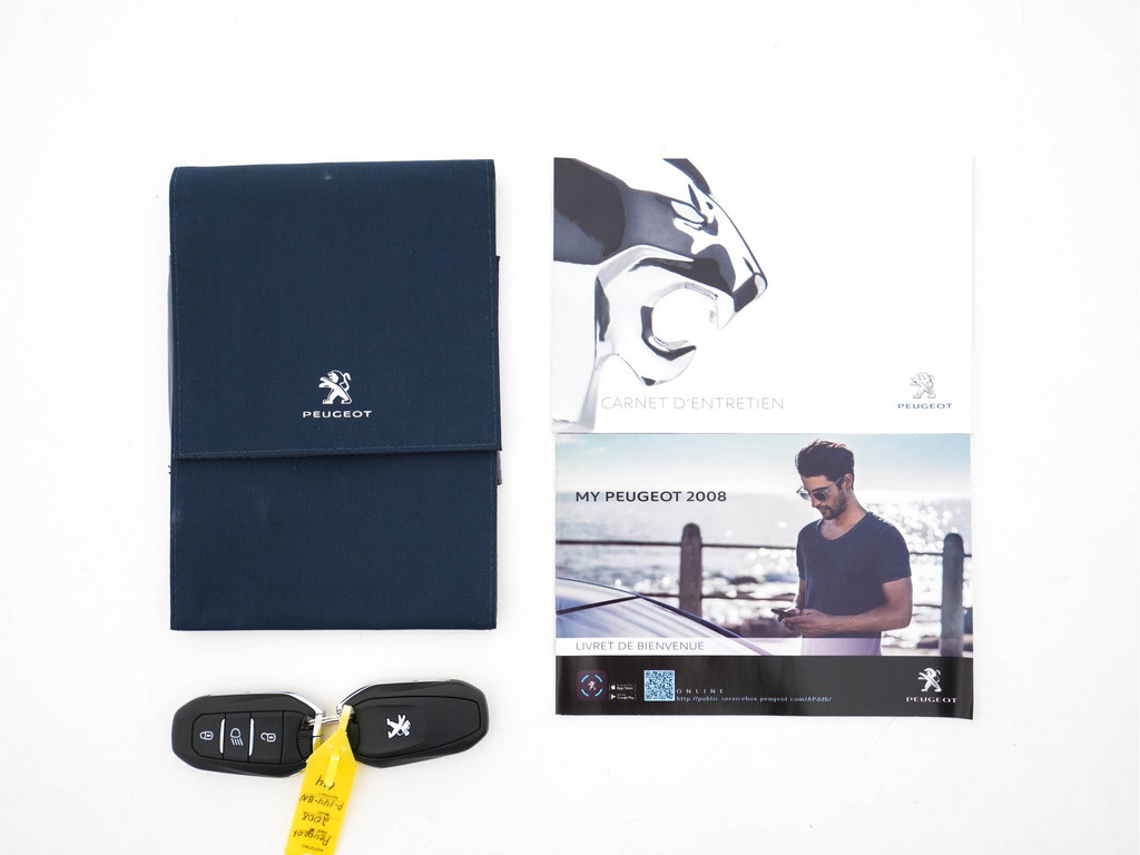 Peugeot e-2008 (P144BN) met abonnement