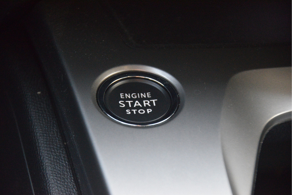Peugeot 308 (R025TK) met abonnement