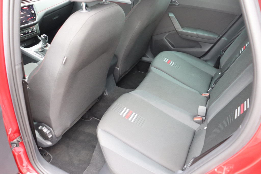 Seat Arona (J060LG) met abonnement