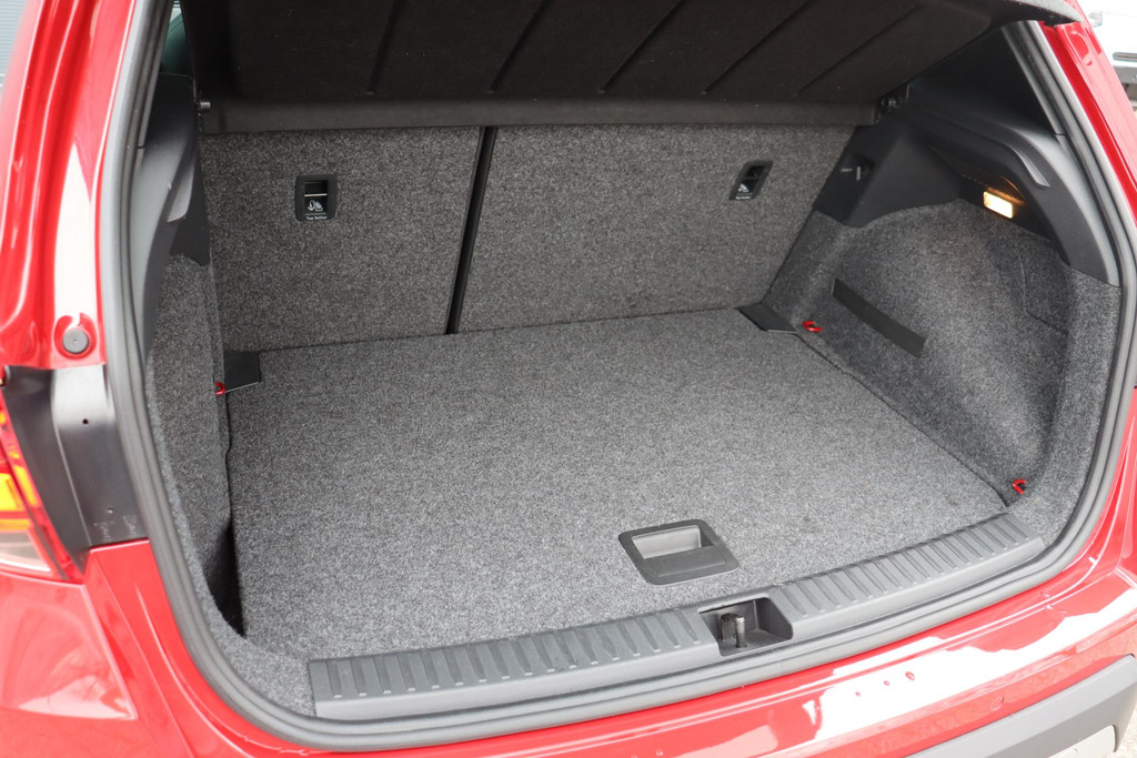 Seat Arona (J060LG) met abonnement