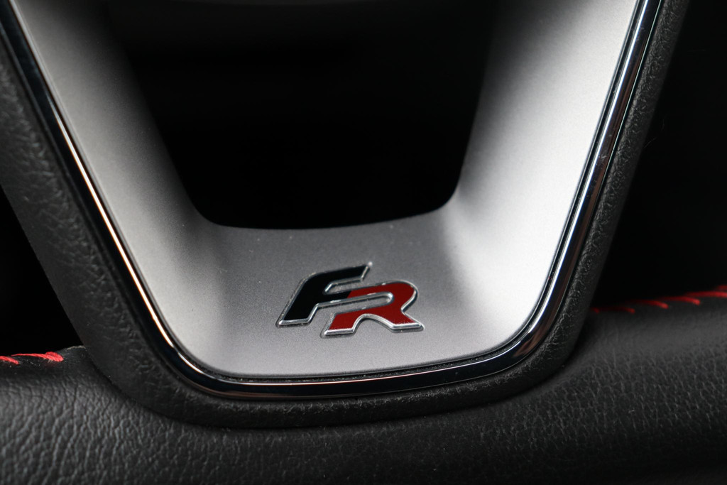 Seat Arona (J060LG) met abonnement