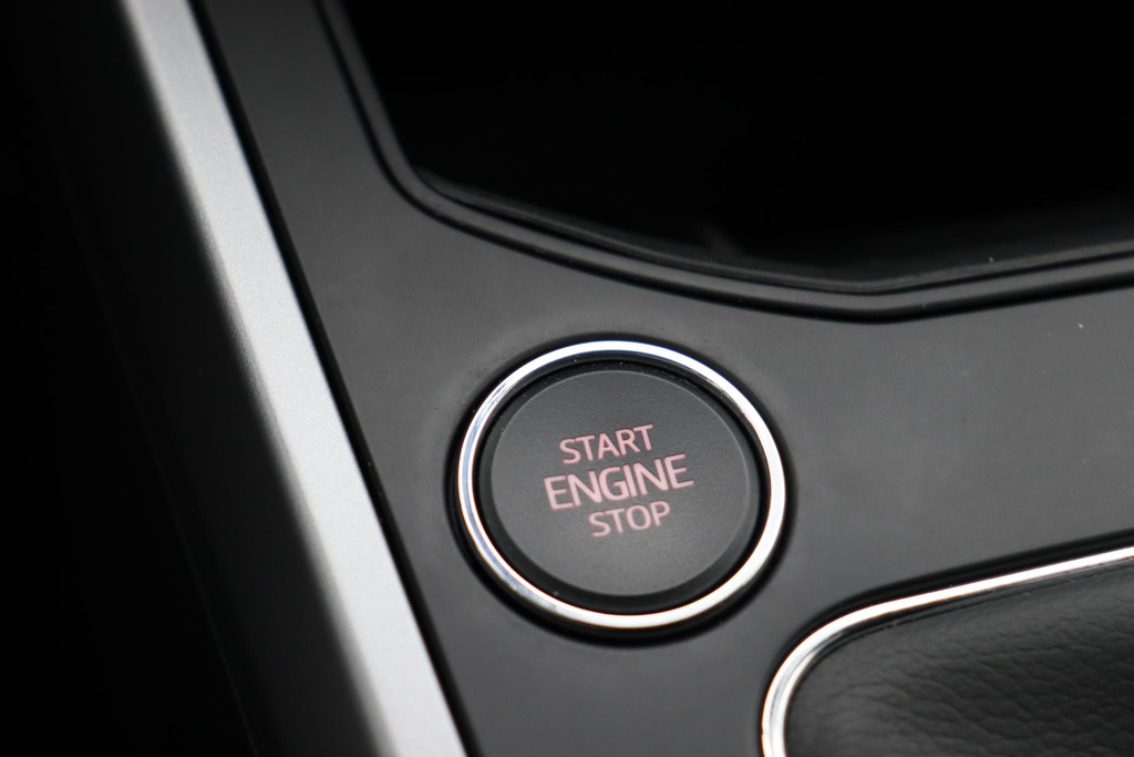 Seat Arona (J060LG) met abonnement