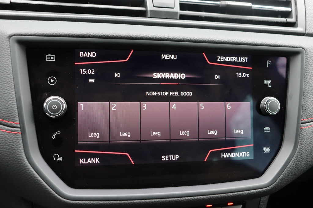 Seat Arona (J060LG) met abonnement