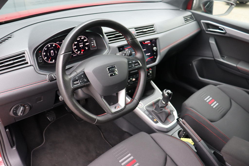 Seat Arona (J060LG) met abonnement