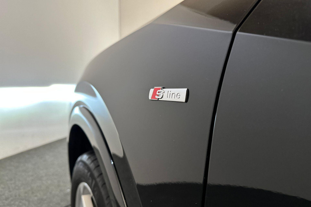 Audi Q2 (K701RV) met abonnement
