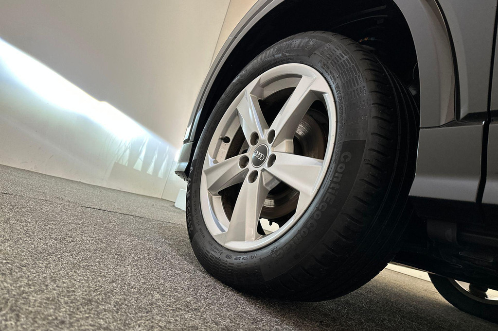 Audi Q2 (K701RV) met abonnement